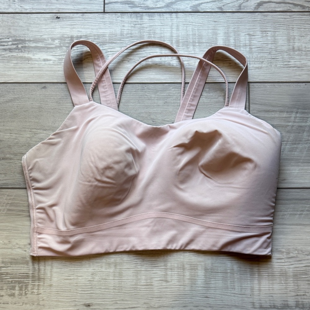 Lululemon Athletica Light Pink yoga strappy Bra